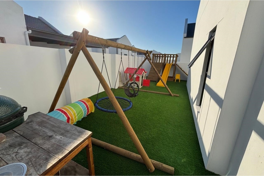3 Bedroom Property for Sale in Velddrif Western Cape